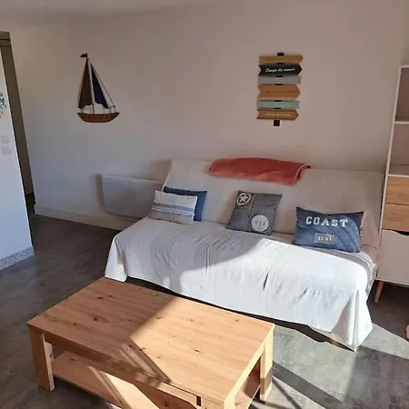 Apartment Les Terrasses De La 255, T3 Bien Equipe, Wifi, Parking Agde